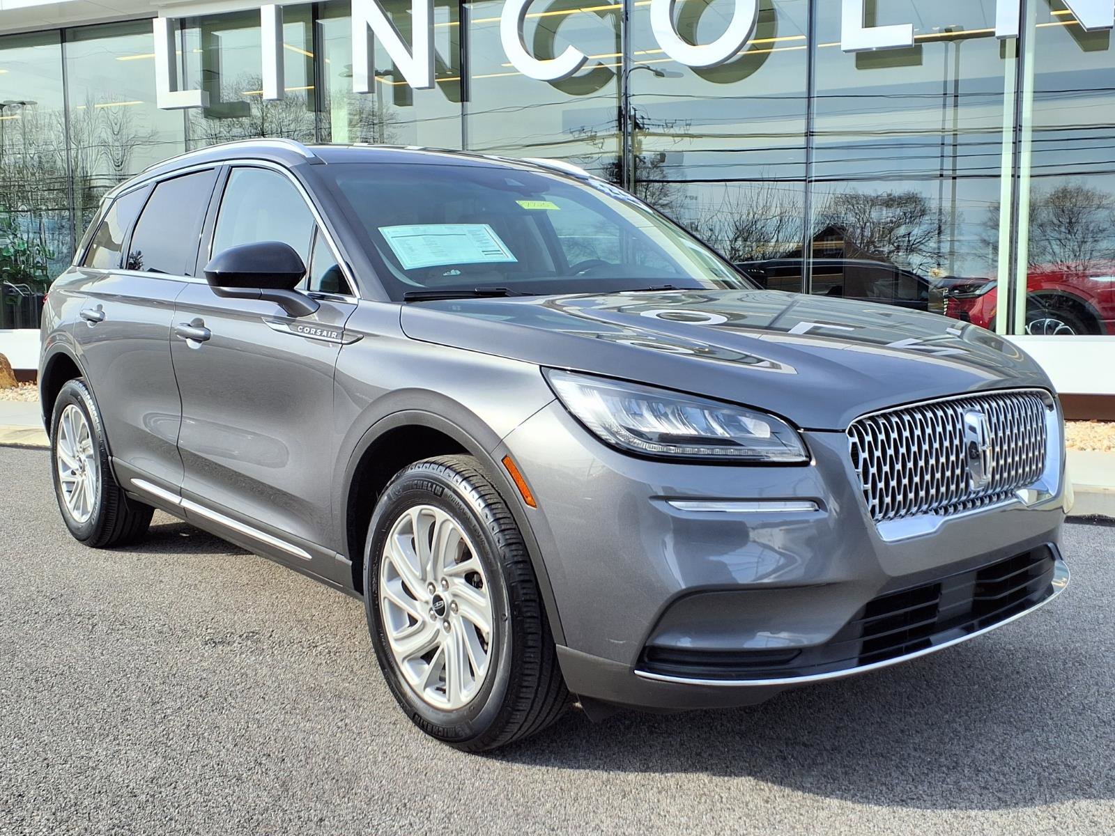 Certified 2022 Lincoln Corsair FWD image 2