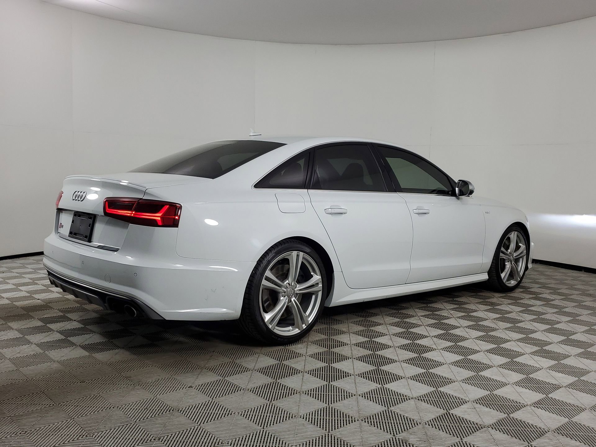 Used 2016 Audi S6 Prestige w/ Prestige Package image 11
