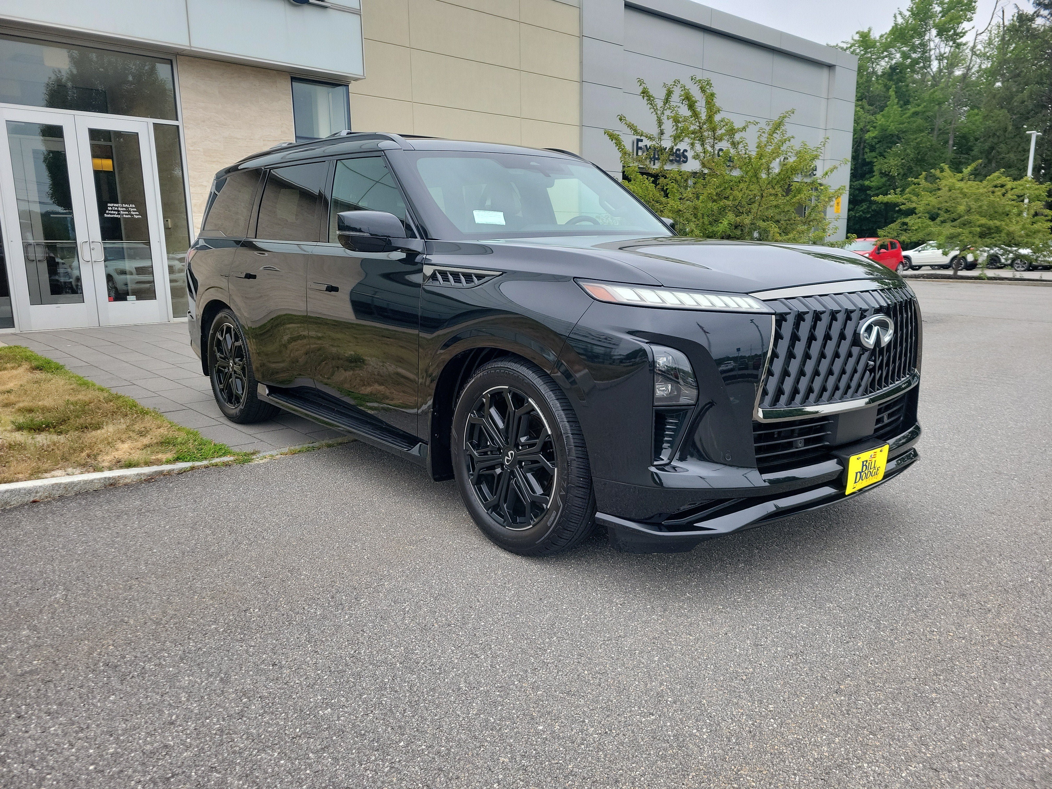 Used 2026 INFINITI QX80 4WD image 9