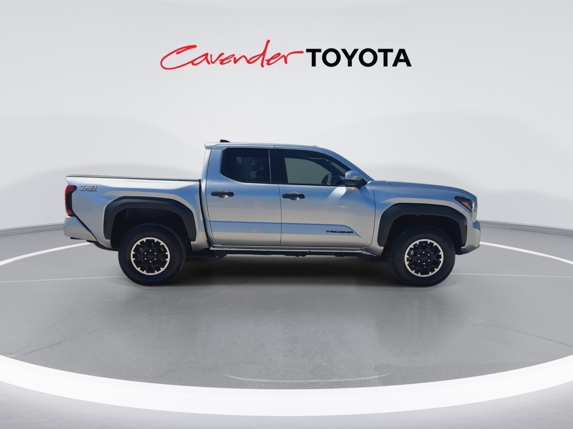 Certified 2025 Toyota Tacoma TRD Off-Road AWD/4WD image 9