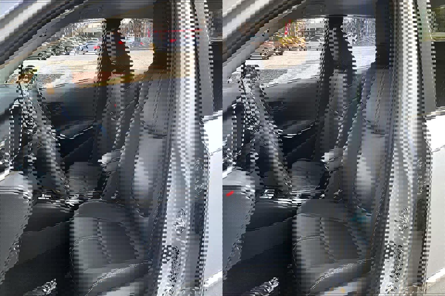 Used 2022 Toyota Corolla LE image 7