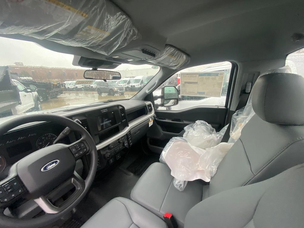 New 2025 Ford F450 XL image 5