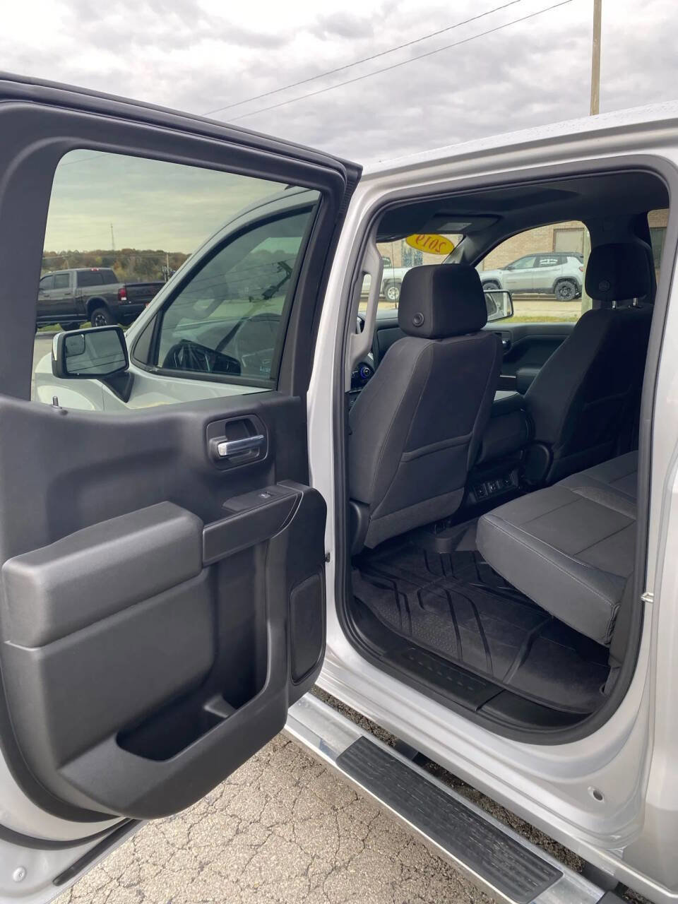 Used 2019 Chevrolet Silverado 1500 LT w/ All-Star Edition image 23