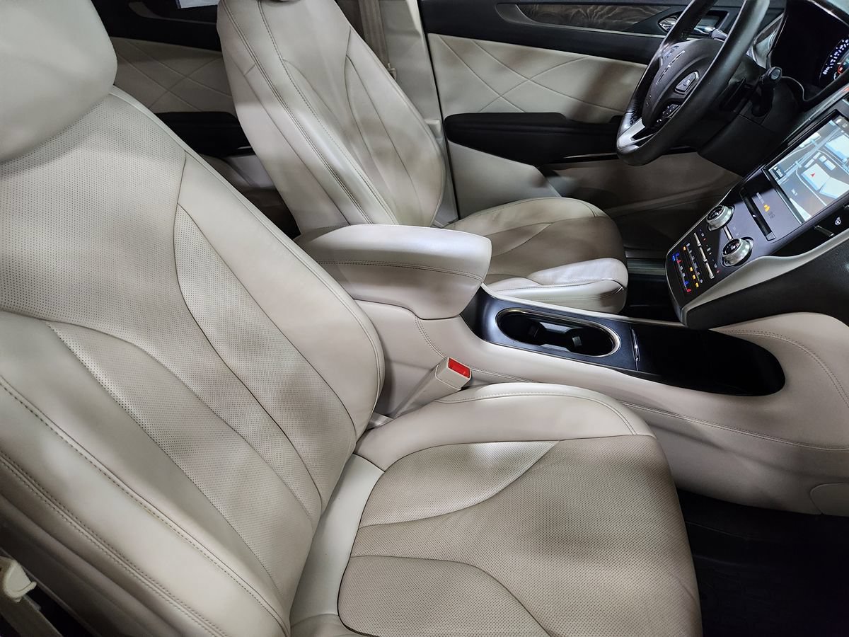 Used 2019 Lincoln MKC Reserve w/ MKC Technology Package FWD image 28