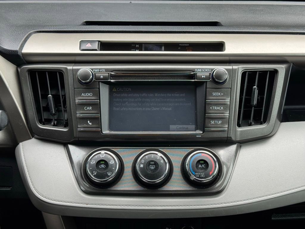 Used 2014 Toyota RAV4 LE AWD/4WD image 14