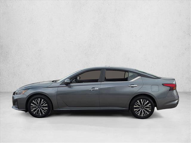 Used 2023 Nissan Altima 2.5 SV image 9