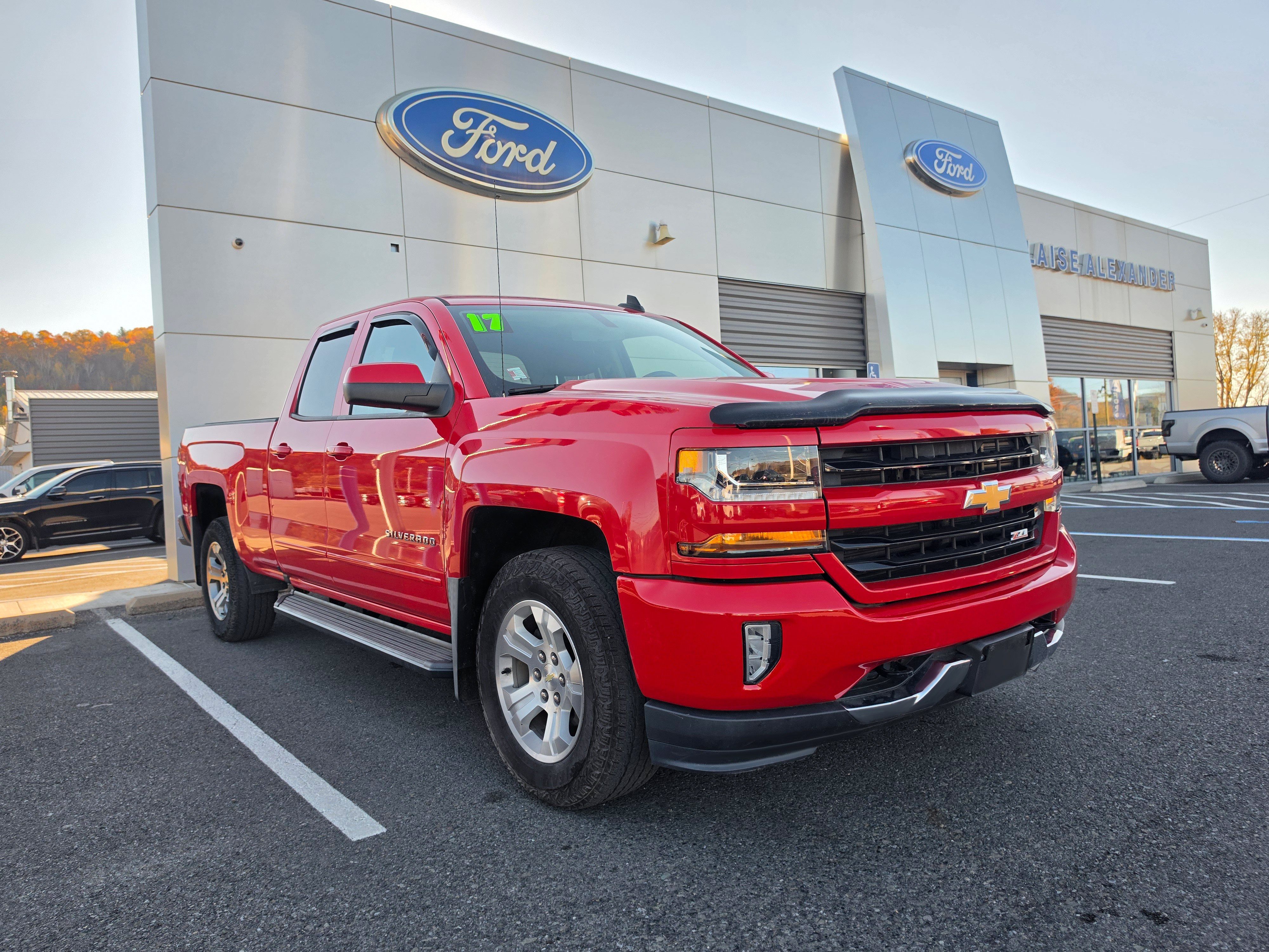 Used 2017 Chevrolet Silverado 1500 LT w/ All Star Edition AWD/4WD image 1