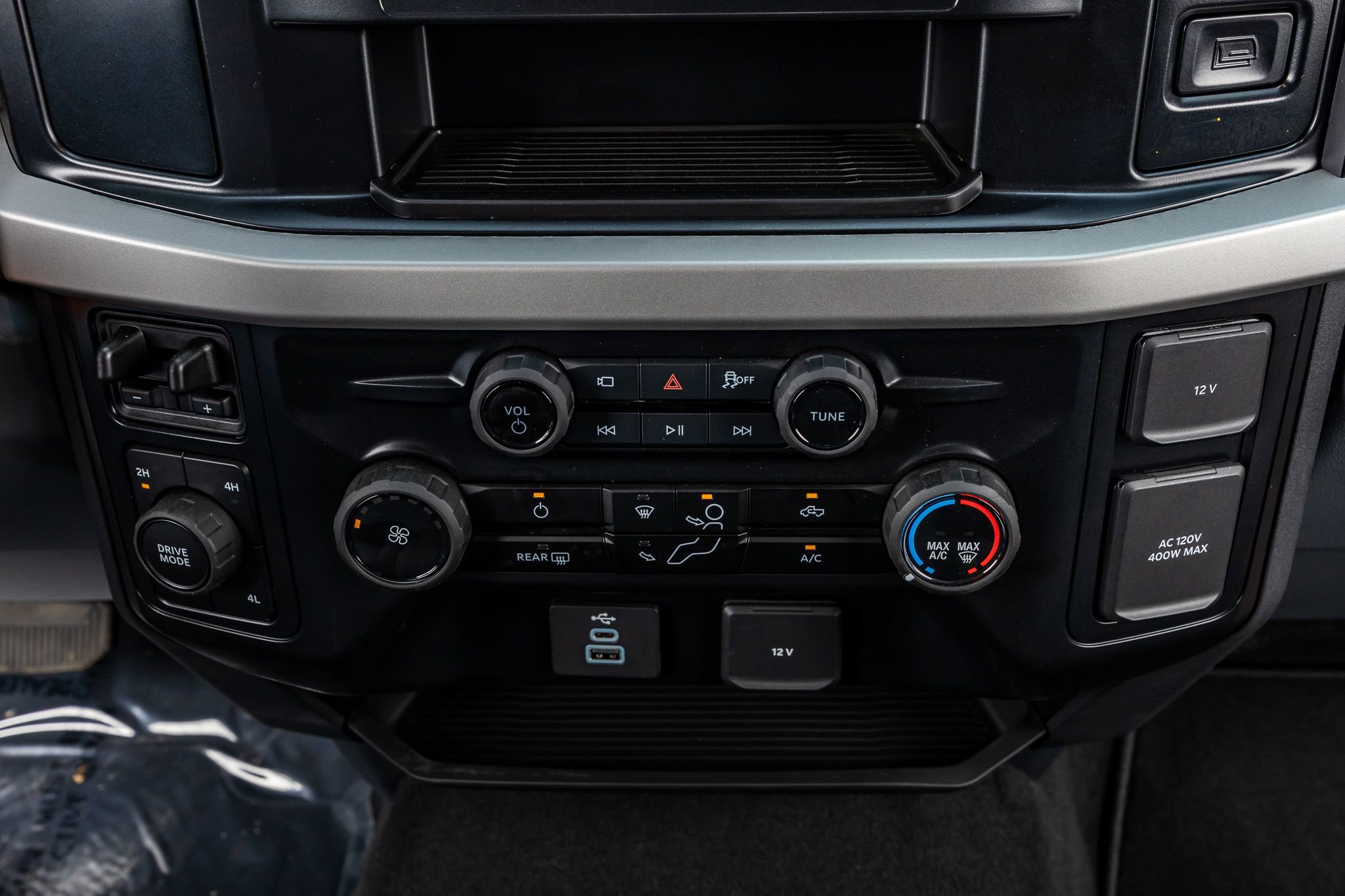 Used 2026 Ford F350 XLT w/ 360-Degree Camera Package image 26