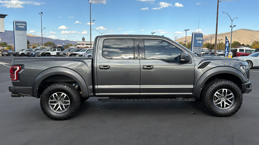 Used 2018 Ford F150 Raptor w/ Equipment Group 802A Luxury AWD/4WD image 2