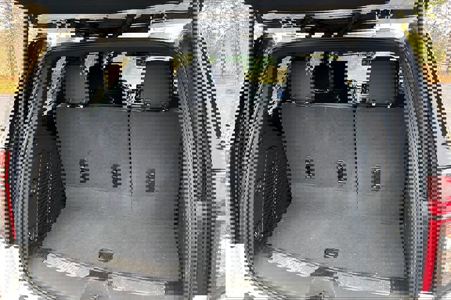 Used 2024 Chevrolet Tahoe RST w/ RST Performance Edition image 34