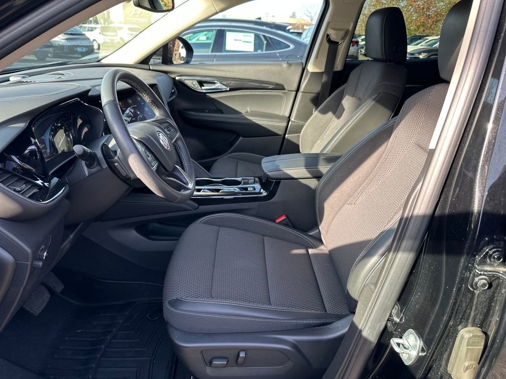 Used 2023 Buick Envision Preferred image 12