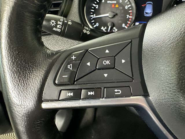 Used 2019 Nissan Rogue Sport SV w/ All-Weather Package FWD image 14