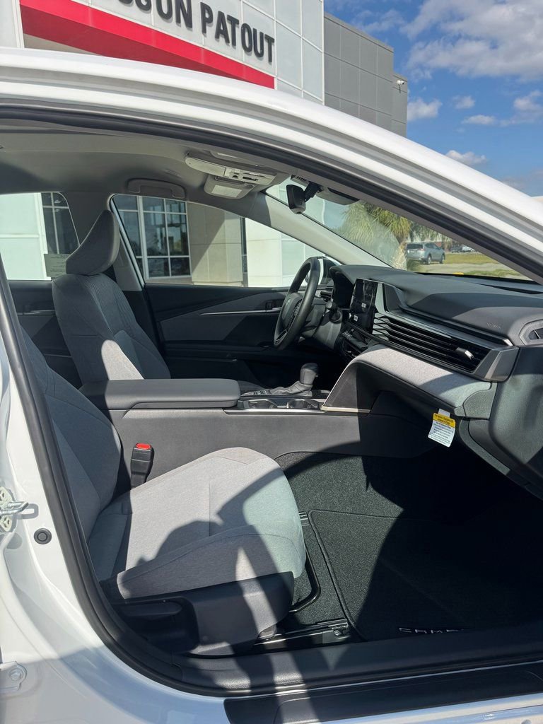 Used 2026 Toyota Camry LE w/ Convenience Package image 15