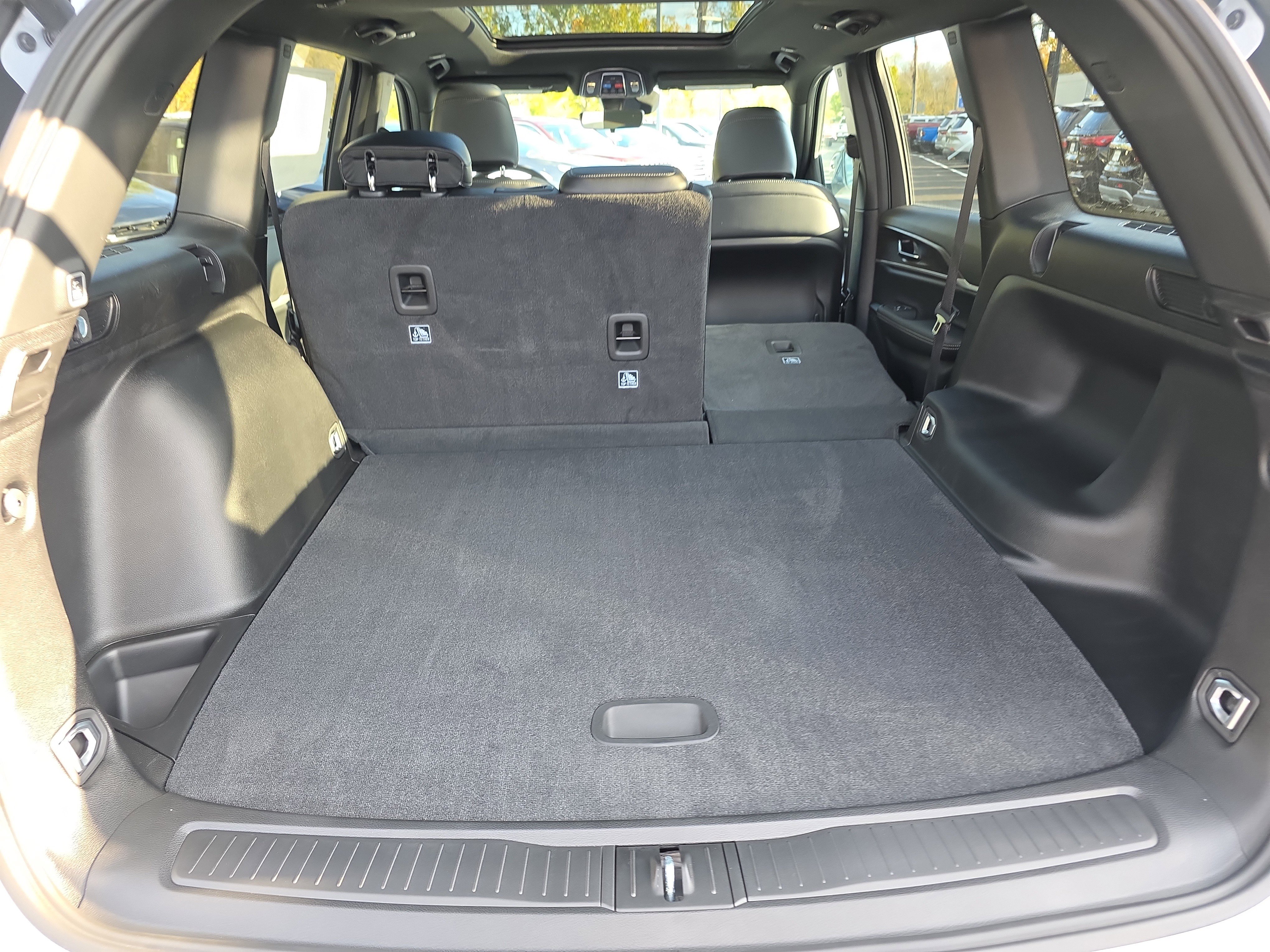 New 2025 Jeep Grand Cherokee Limited w/ Black Appearance Package image 33