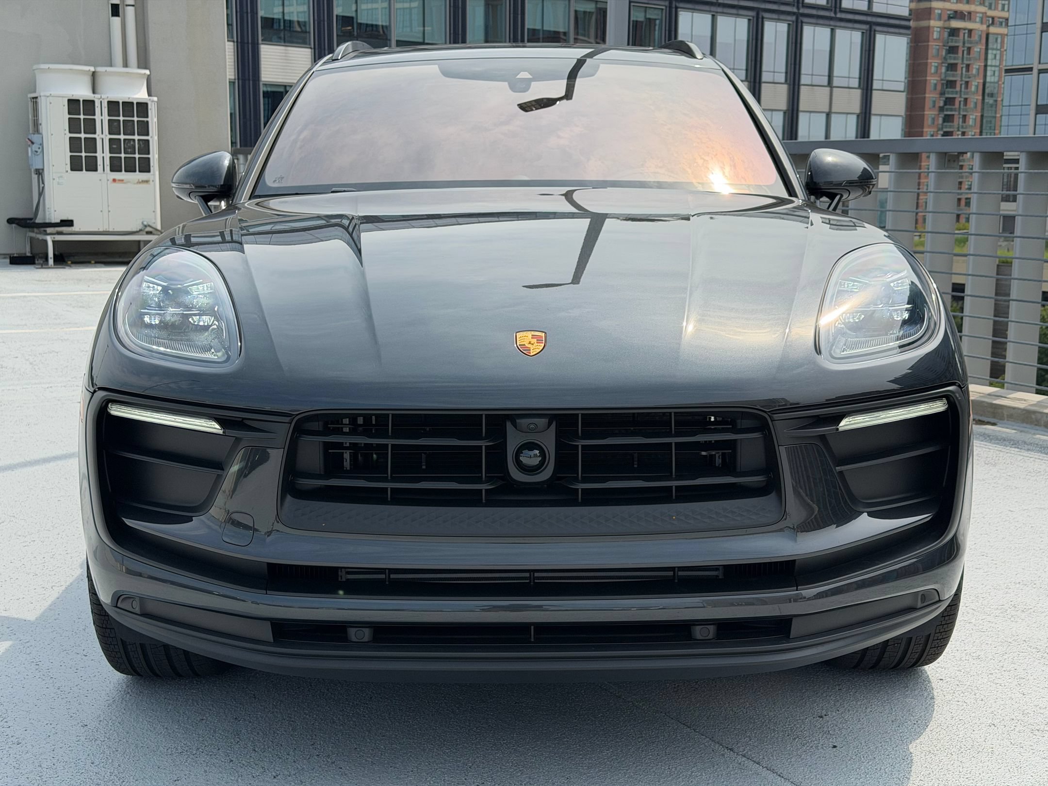 Used 2026 Porsche Macan AWD/4WD image 6