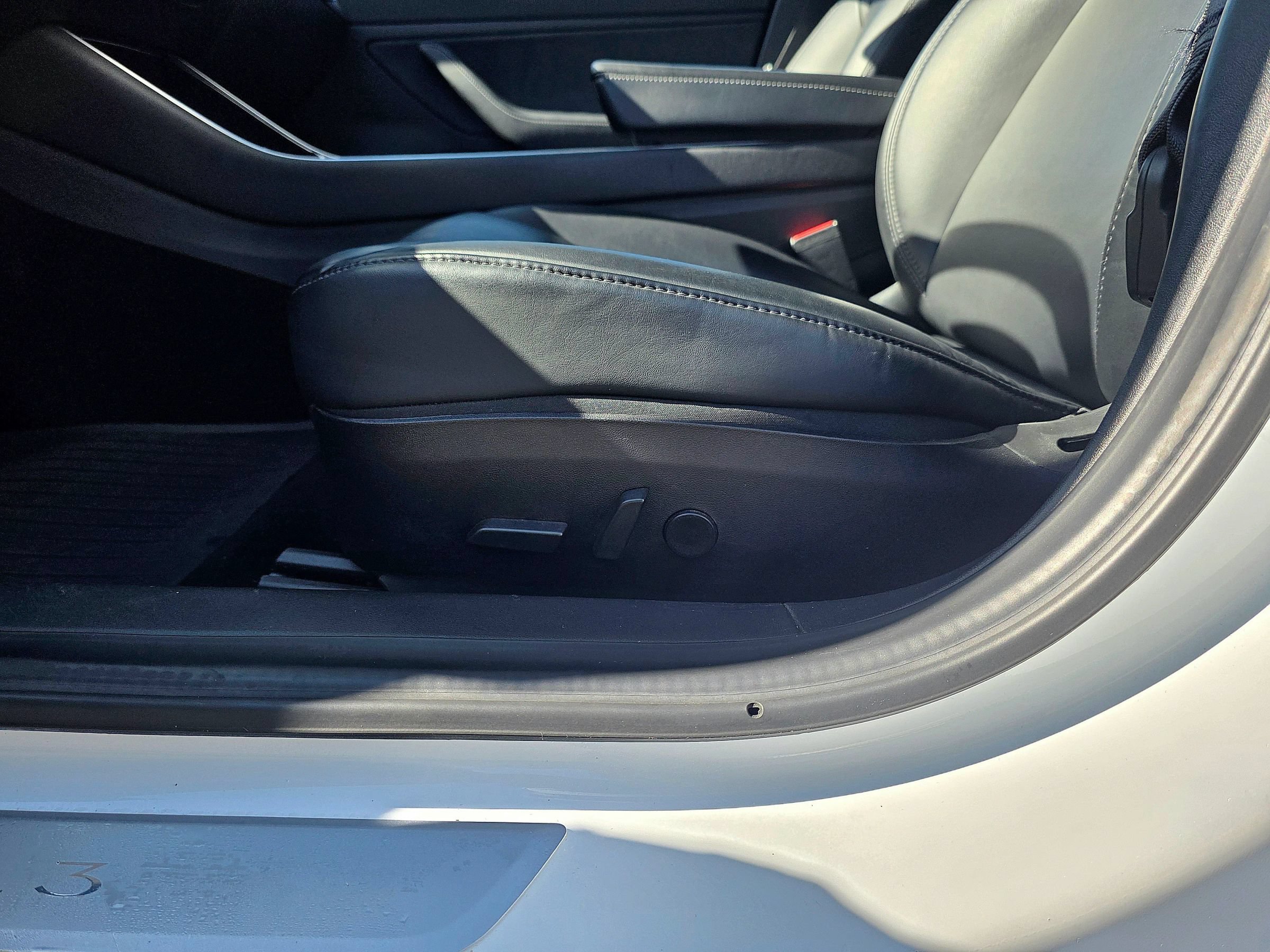 Used 2019 Tesla Model 3 Long Range AWD/4WD image 41