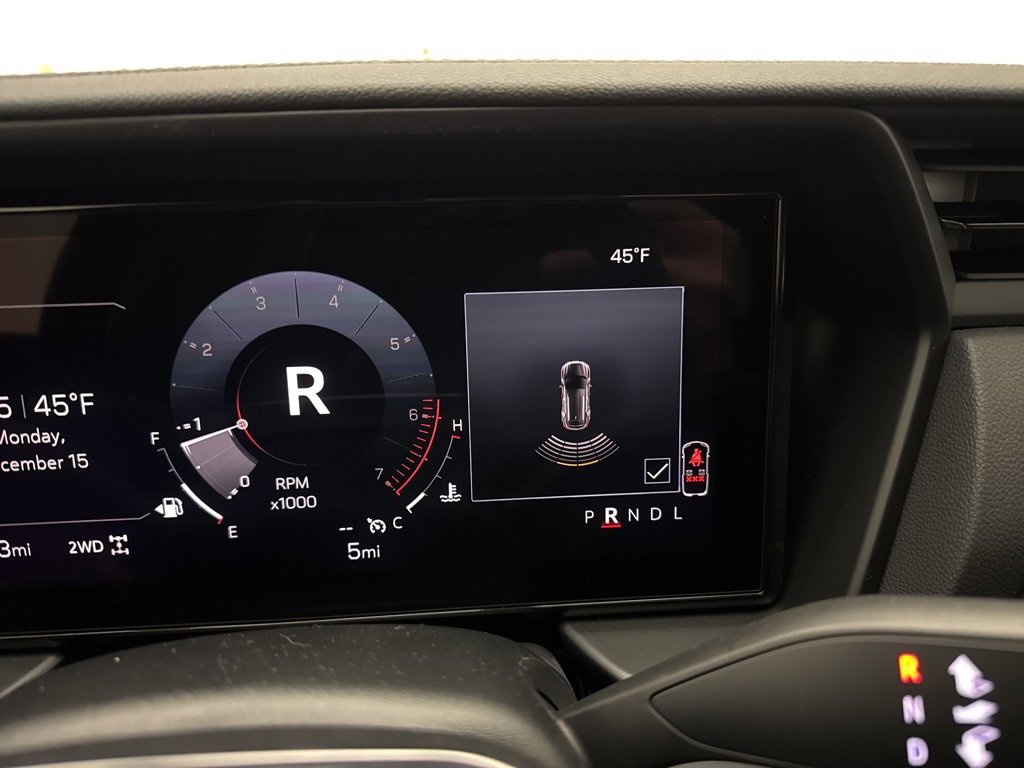 New 2026 GMC Terrain AT4 w/ Convenience Package III image 29