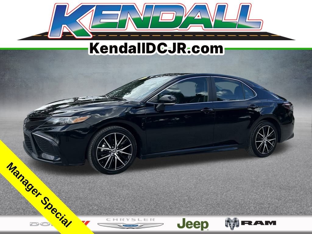 Used 2023 Toyota Camry SE