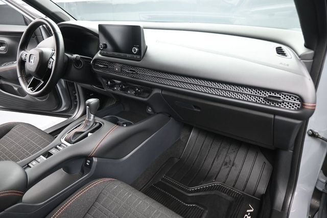 Certified 2025 Honda HR-V Sport image 24