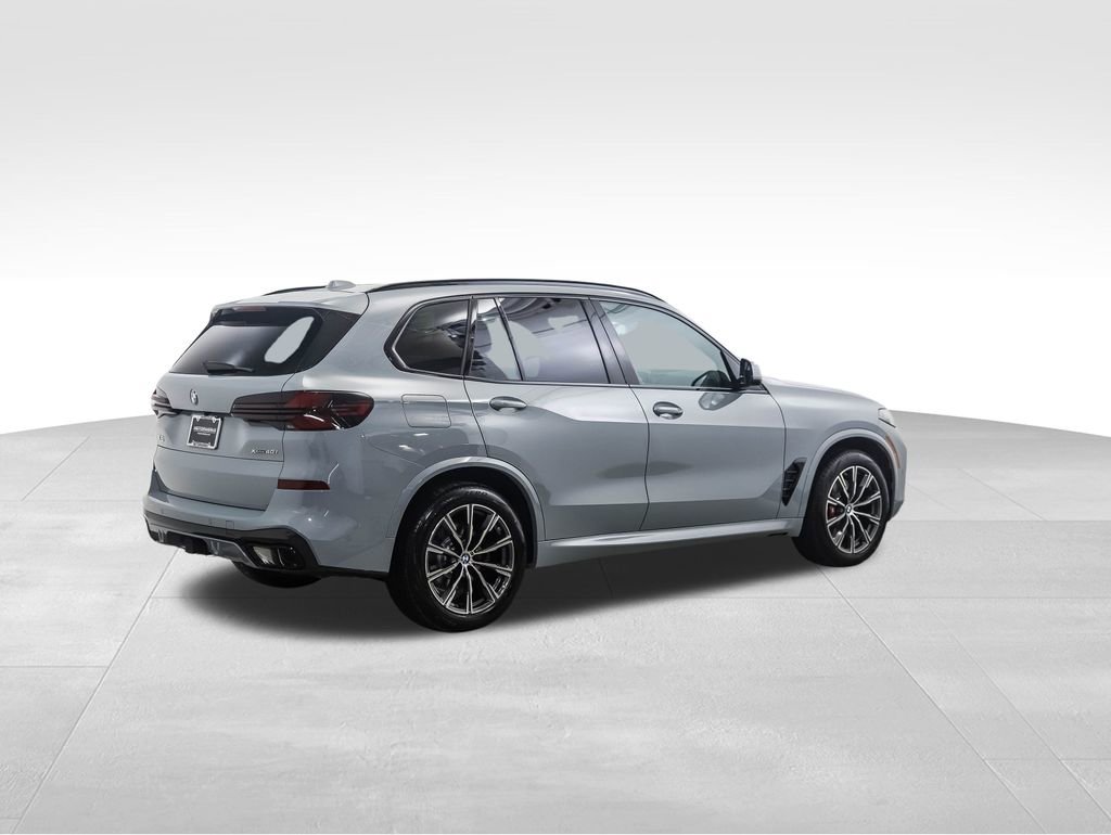 New 2026 BMW X5 xDrive40i w/ Executive Package image 5
