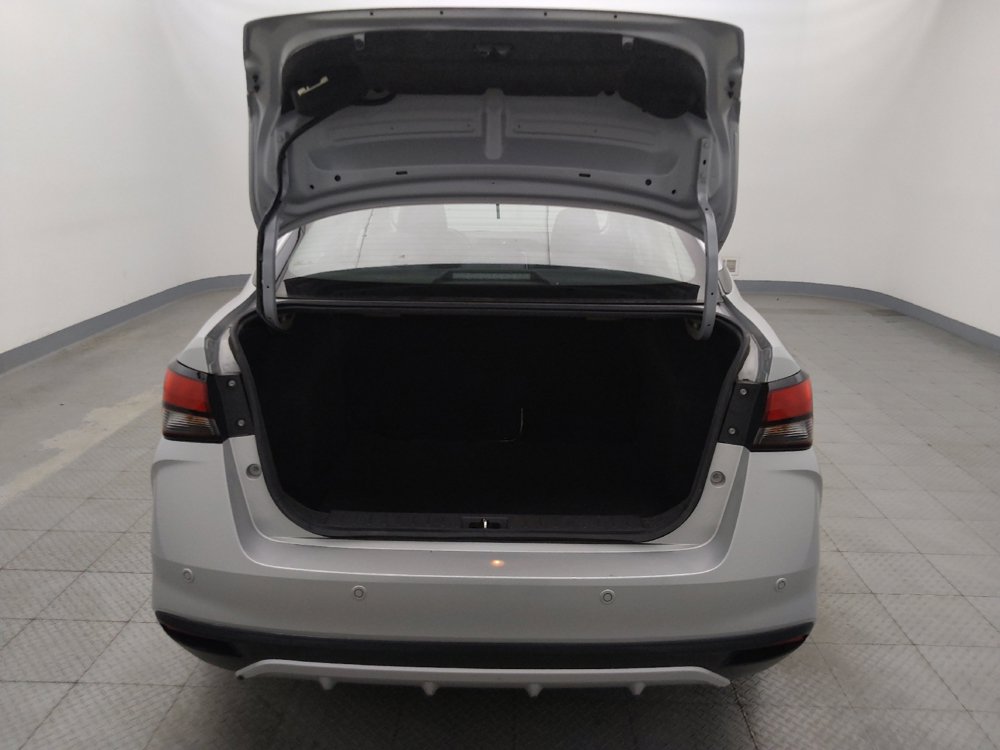 Used 2022 Nissan Versa S FWD image 29