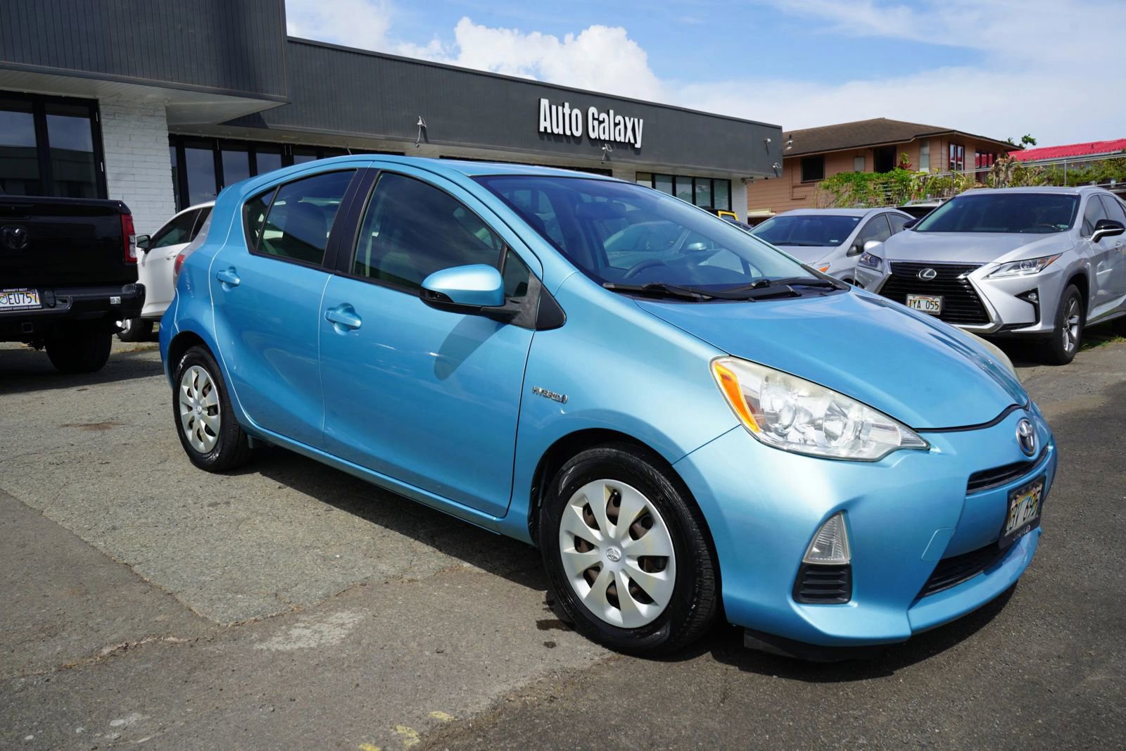 Used 2013 Toyota Prius C Three FWD image 4