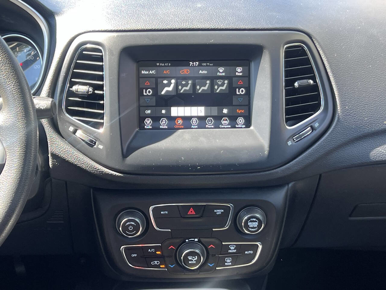 Used 2019 Jeep Compass Sport image 18