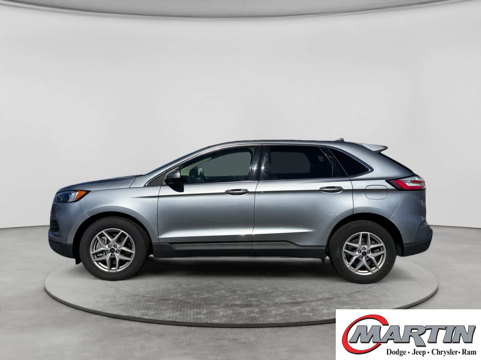 Used 2024 Ford Edge SEL AWD/4WD image 8