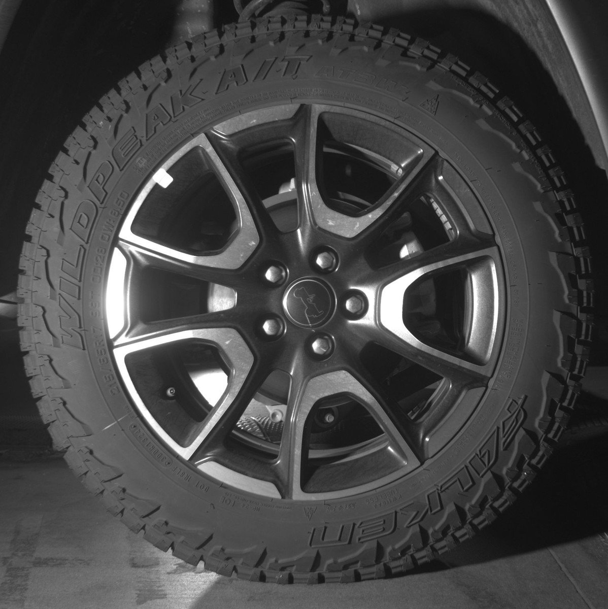 Used 2025 Jeep Compass Trailhawk image 15