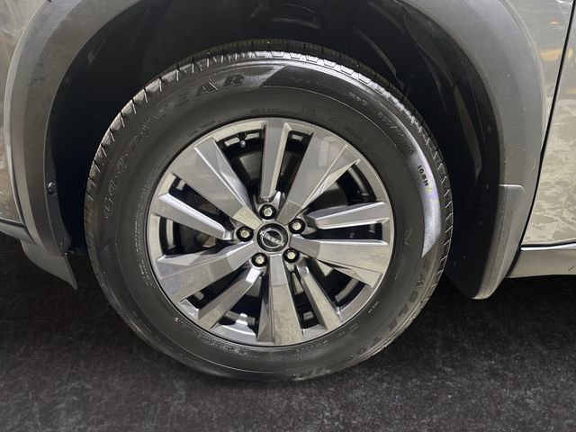 Used 2023 Nissan Pathfinder SV w/ SV Premium Package AWD/4WD image 14