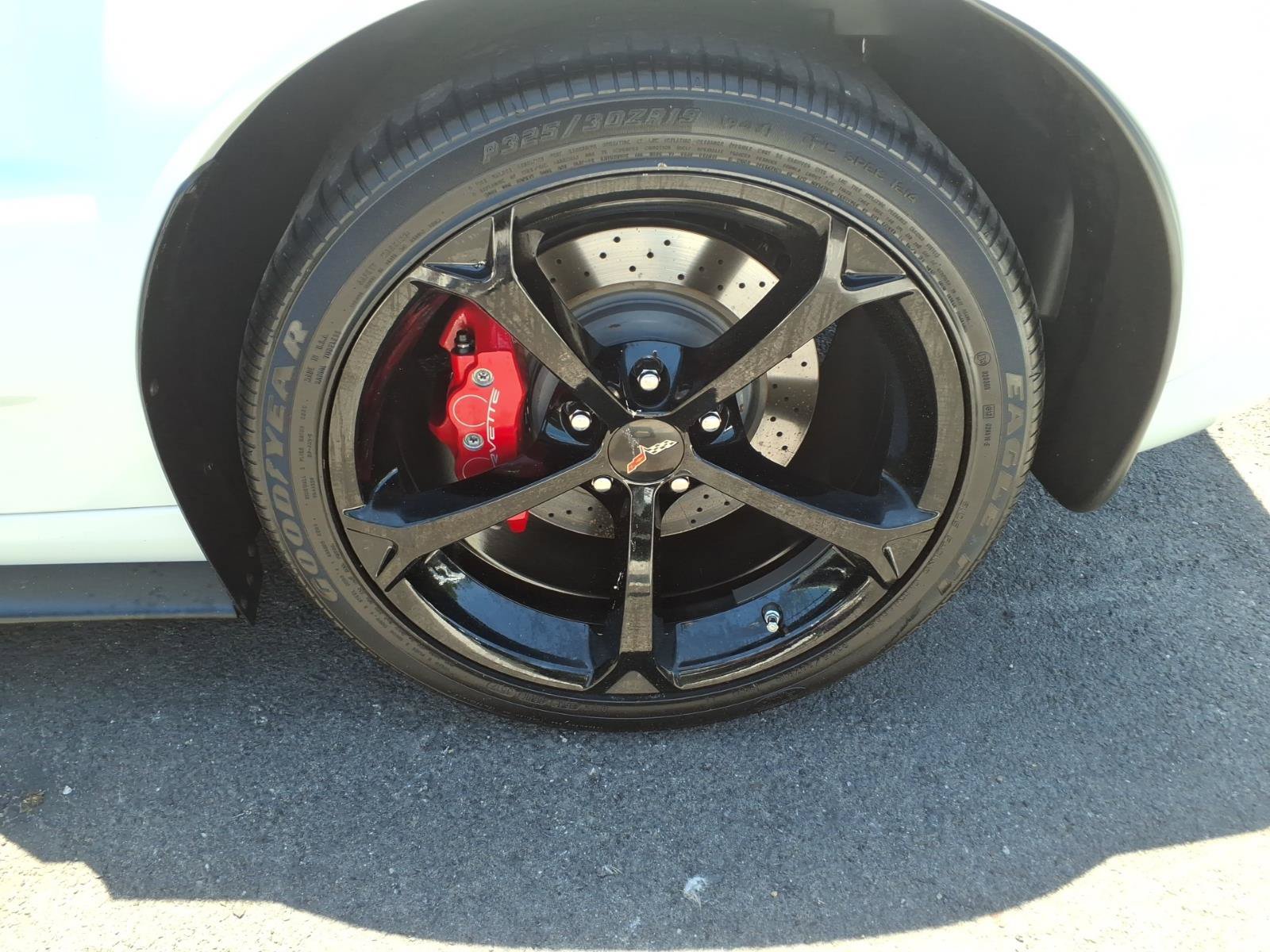 Certified 2013 Chevrolet Corvette Grand Sport w/ 2LT Preferred Equipment Group RWD image 22