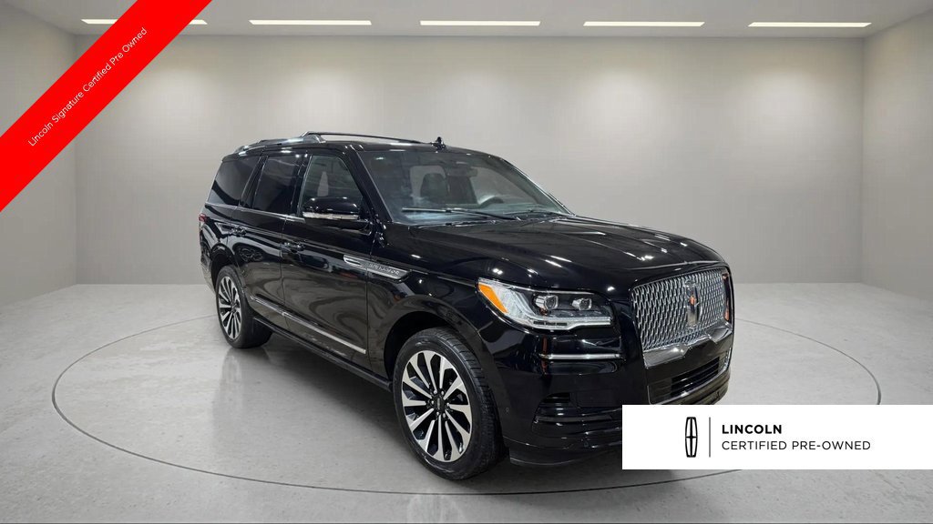 Certified 2023 Lincoln Navigator Reserve AWD/4WD image 1