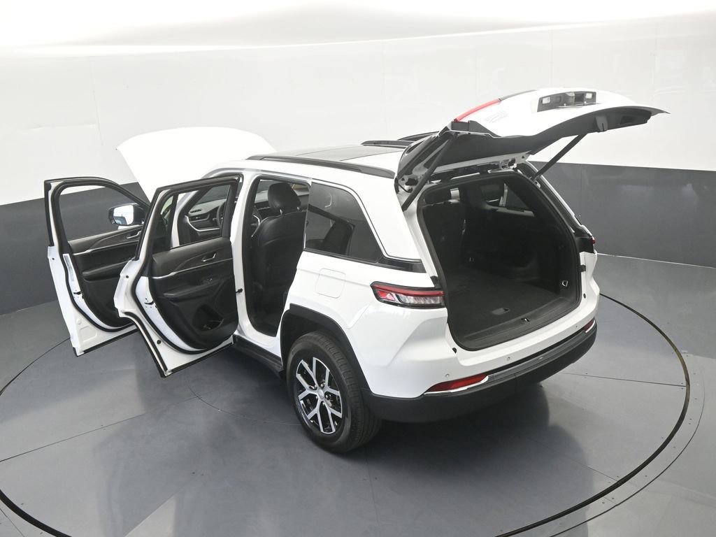 Used 2024 Jeep Grand Cherokee Limited RWD image 72