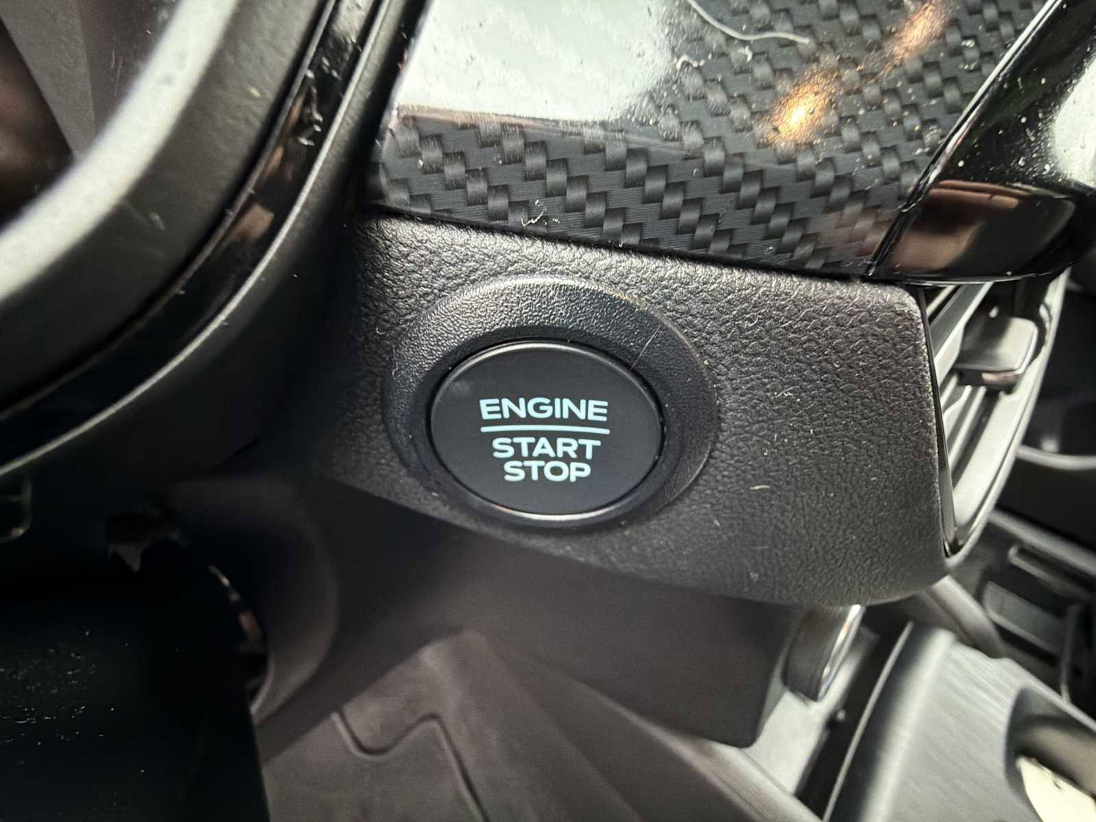 Used 2024 Ford Escape ST-Line image 16