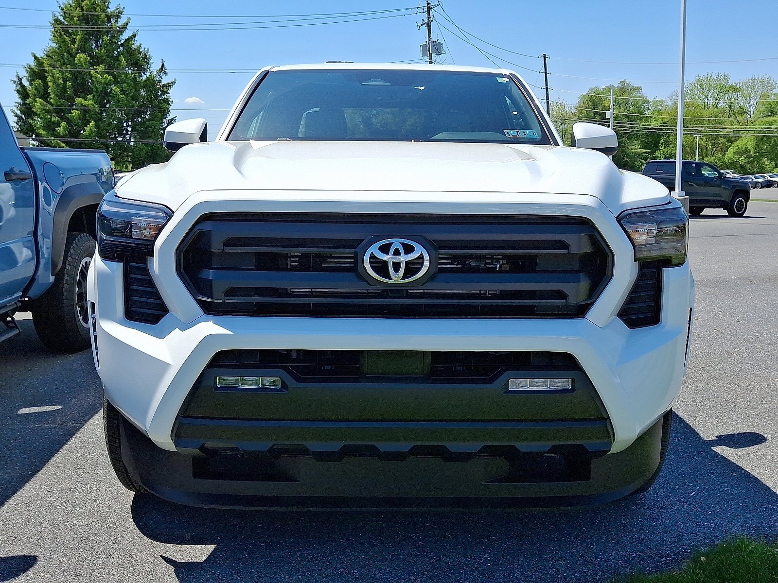 New 2026 Toyota Tacoma SR5 RWD image 2