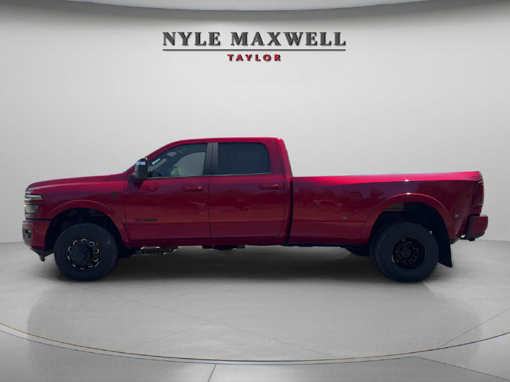 New 2027 RAM 3500 Laramie w/ Night Edition AWD/4WD image 8