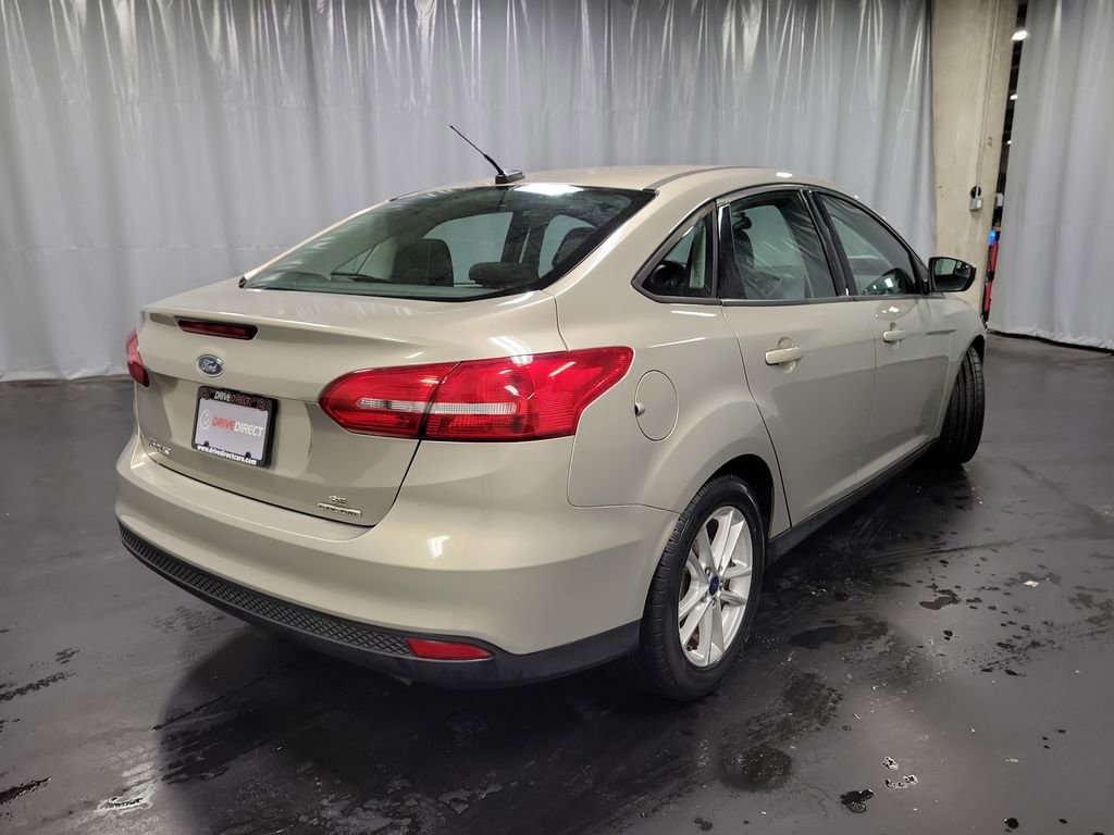 Used 2016 Ford Focus SE image 9