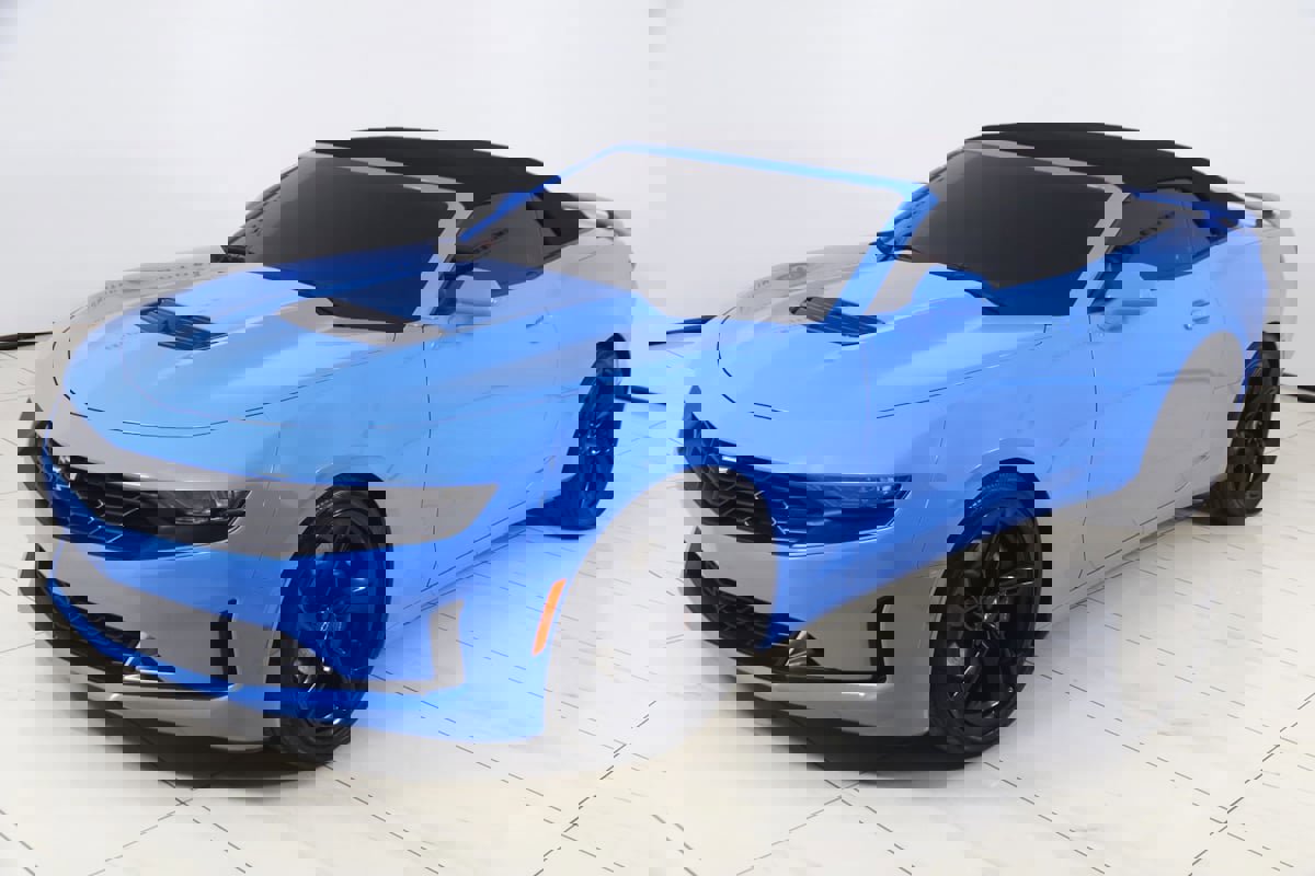 Used 2022 Chevrolet Camaro LT w/ RS Package RWD image 24