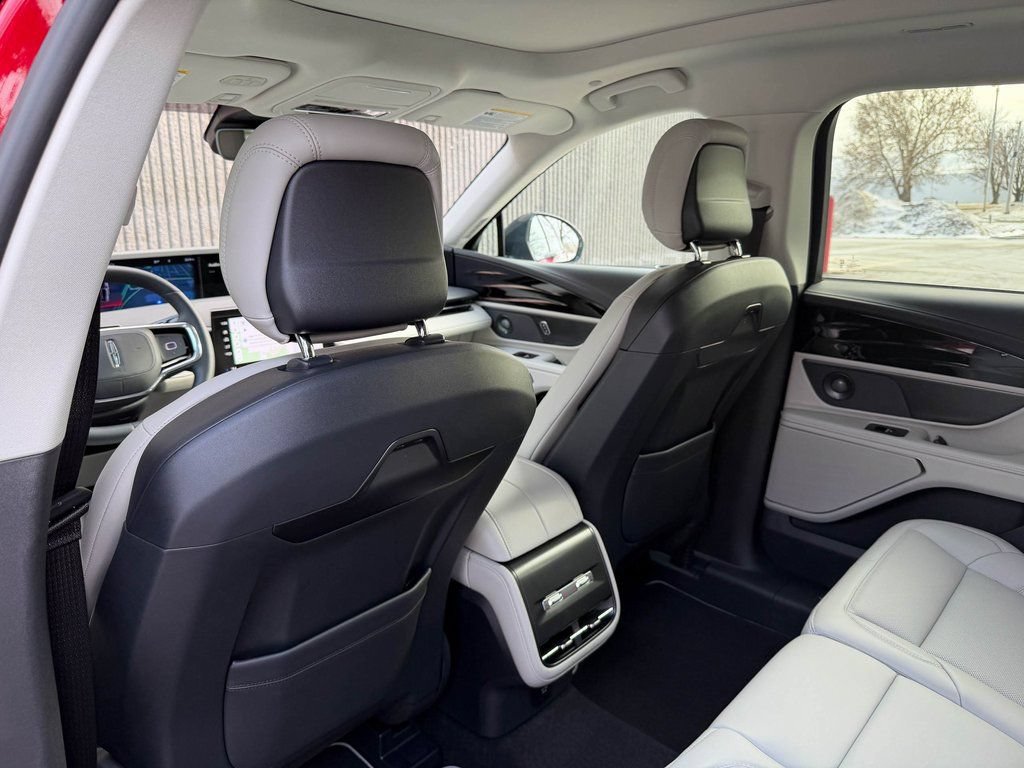 New 2026 Lincoln Nautilus Premier w/ Equipment Group 102A AWD/4WD image 15
