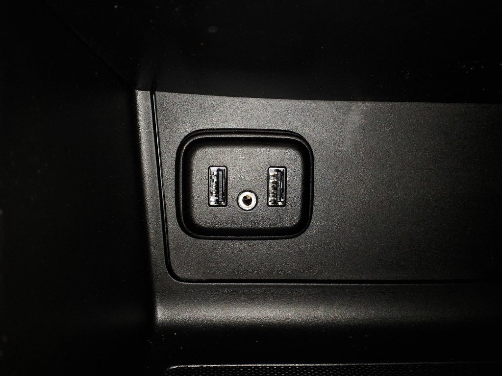 Used 2019 Chevrolet Colorado Z71 AWD/4WD image 24
