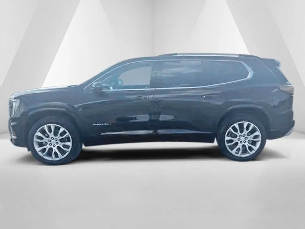 New 2026 GMC Acadia Denali w/ Super Cruise Package FWD image 4