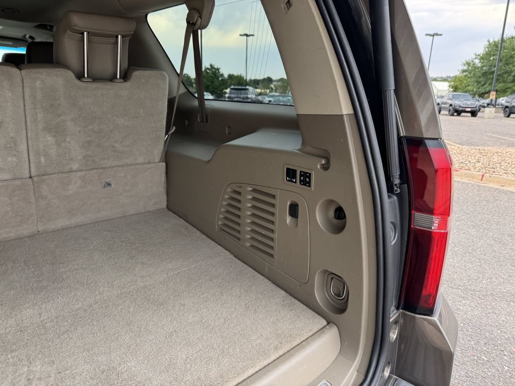 Used 2016 Chevrolet Suburban LTZ AWD/4WD image 12