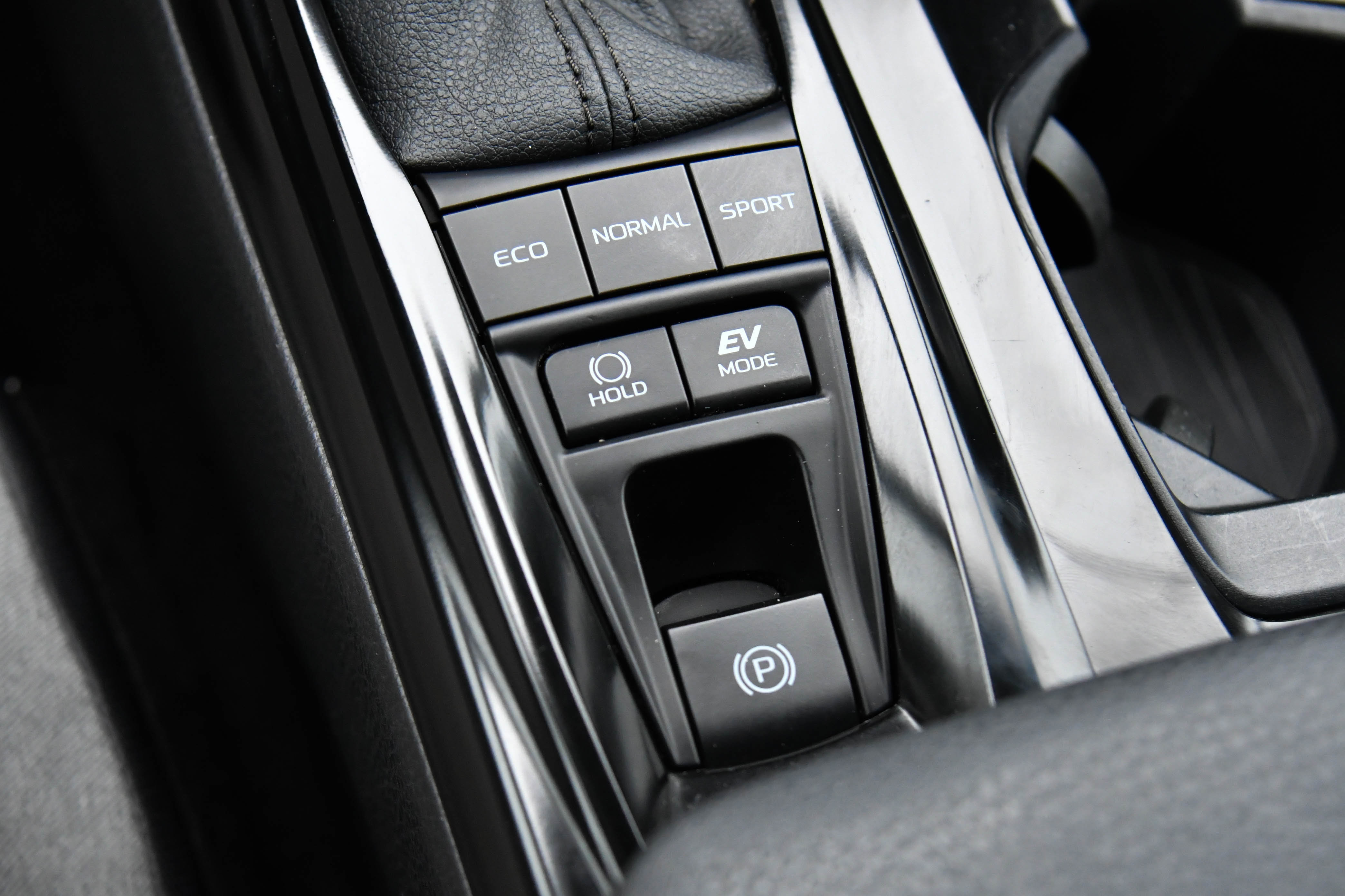 Used 2025 Toyota Camry LE image 29