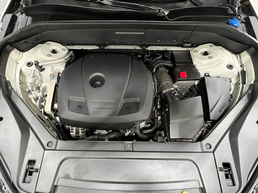 Used 2020 Volvo XC90 T6 Momentum AWD/4WD image 30