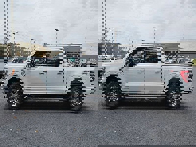Used 2023 Ford F150 Lariat image 5