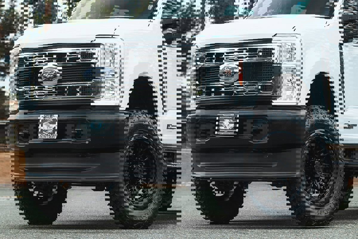 Used 2024 Ford F250 XL image 2