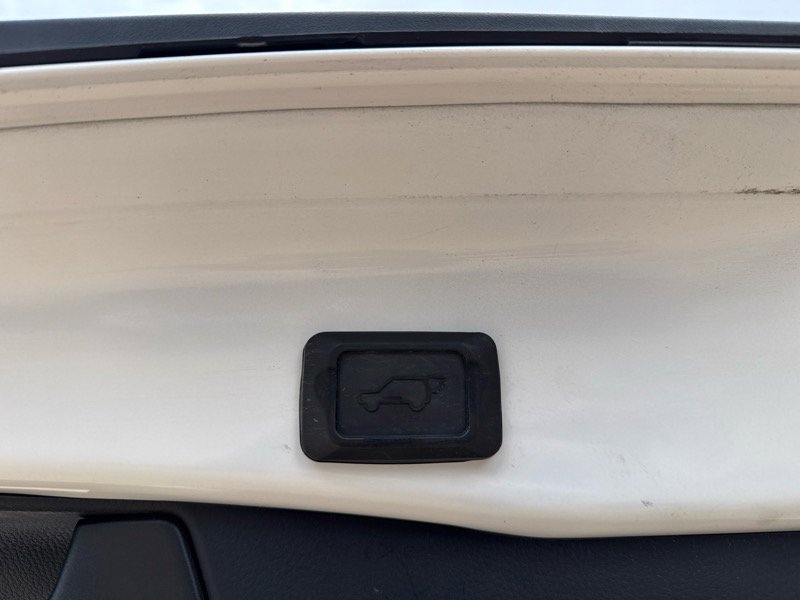 Used 2020 Toyota RAV4 XLE image 21