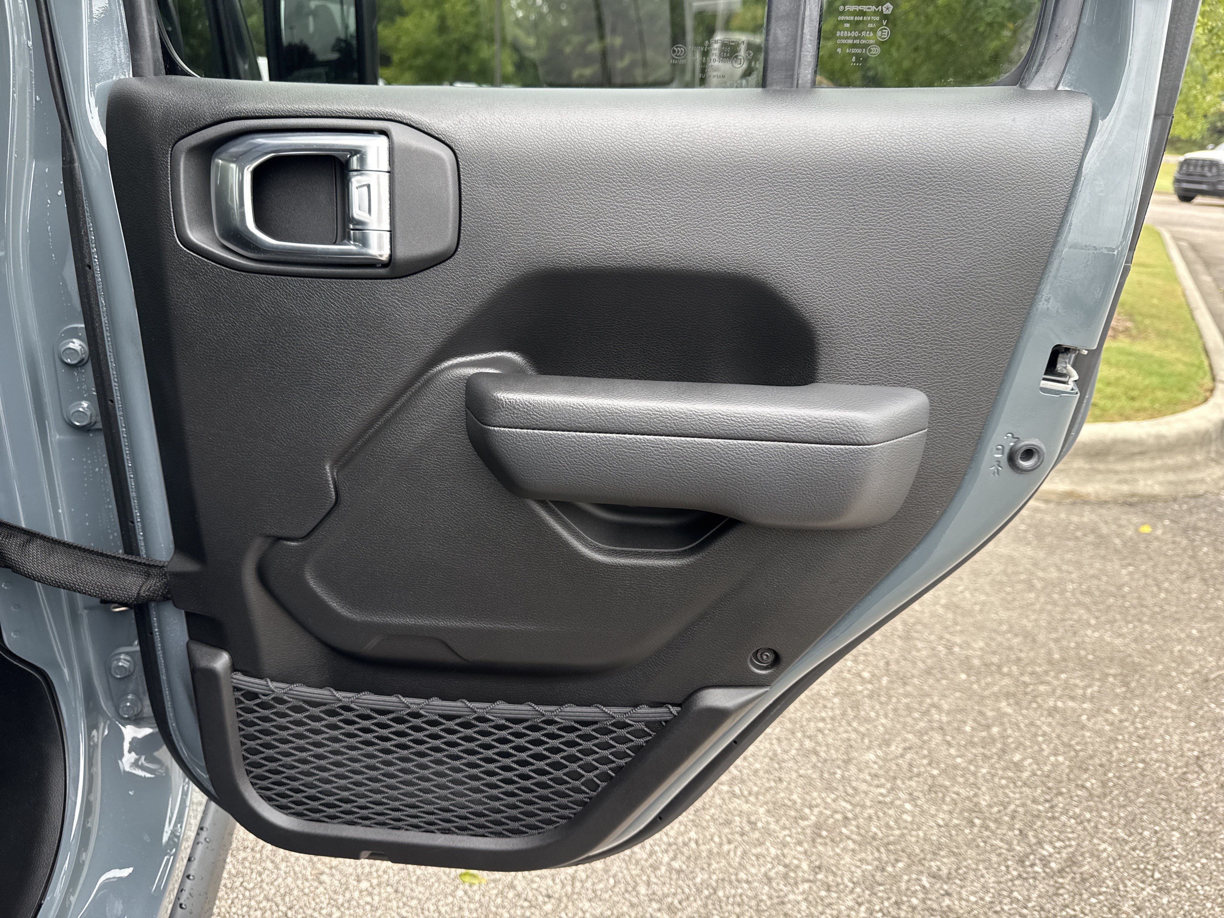 Used 2026 Jeep Wrangler Unlimited Rubicon AWD/4WD image 16