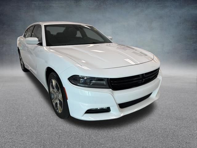Used 2015 Dodge Charger SXT image 4