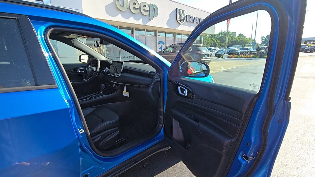 New 2026 Jeep Compass Latitude w/ Quick Order Package 29K AWD/4WD image 18